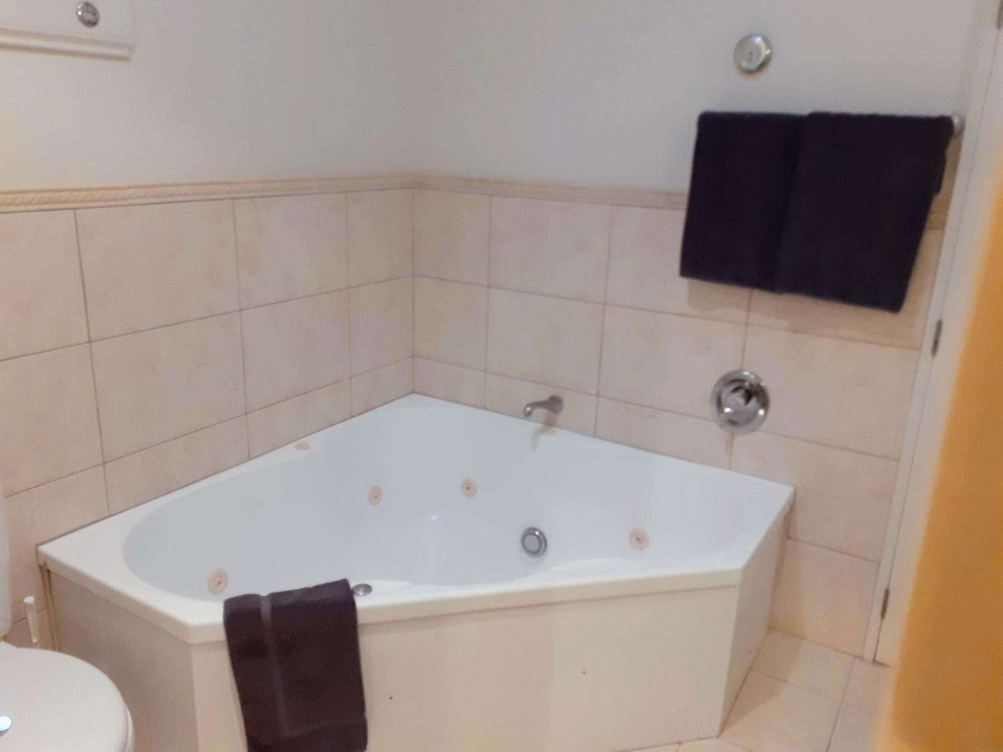 Apartment Fourteen Taupo Ngoại thất bức ảnh